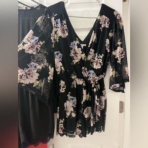 Charlotte rouse silky flowy romper size small so flattering and beautiful